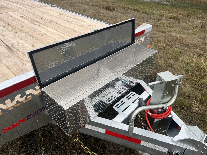 2025 N&N 7×22 Lowbed Equipment Trailer C8-IronHD – 3x7000lb Axles, Flatbed Galvanized