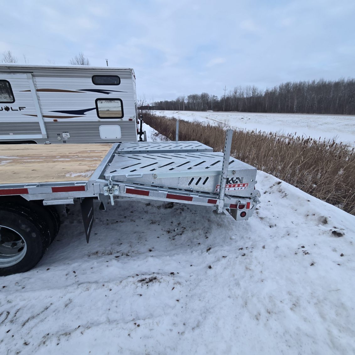 2026 N&N Buffalo Max 25’+5′ Gooseneck Deck Over Trailer – 2x 16,000 lb Axles, Dual-Wheel Tandem, Hydraulic Brakes – Galvanized