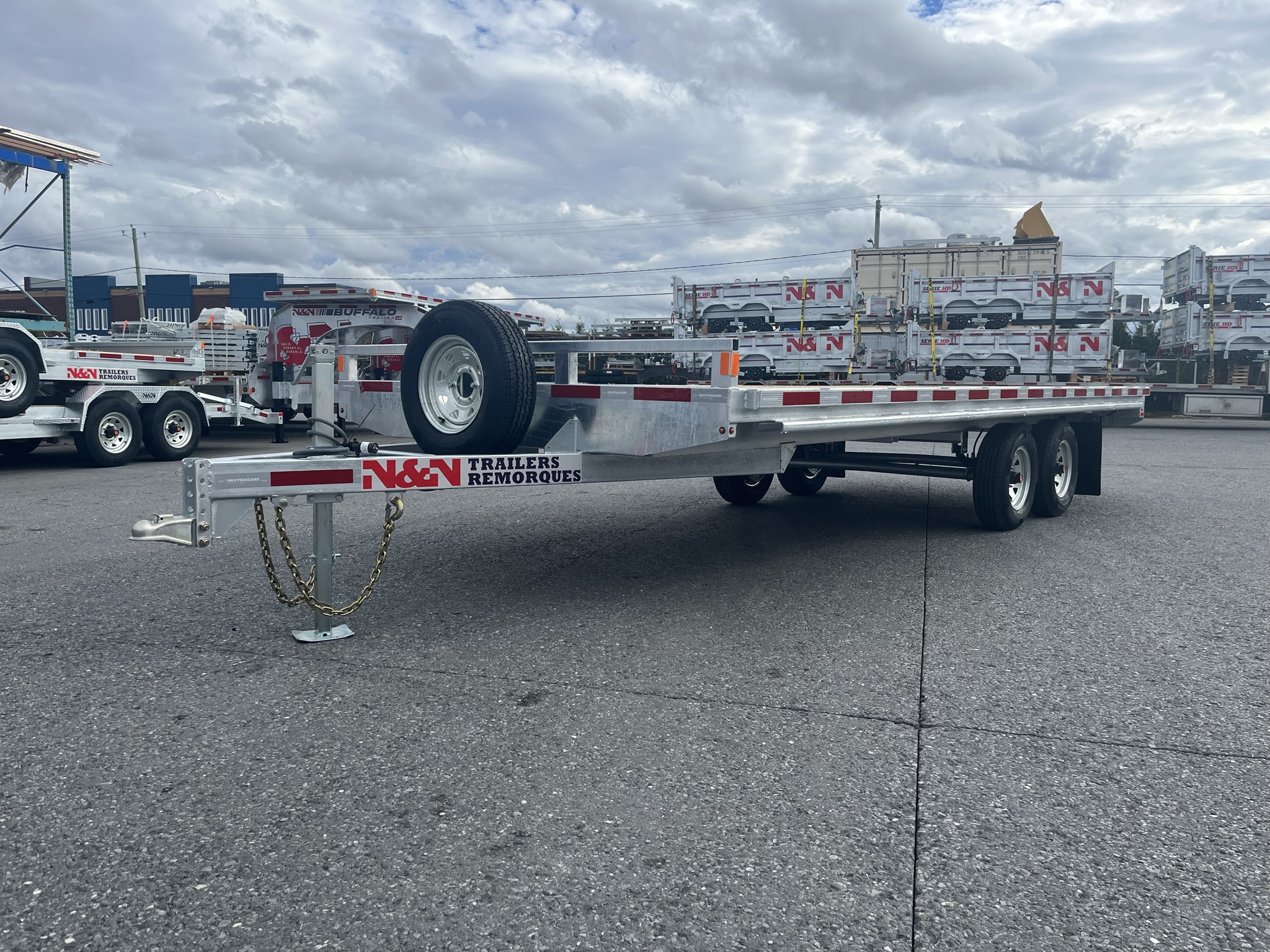 2025 N&N 102″ x 20 PACK Deckover Bumper Pull w/ 2x 5 200lb axles – Galvanized – 1x left in Stock – *Spare holder and Spare in option*