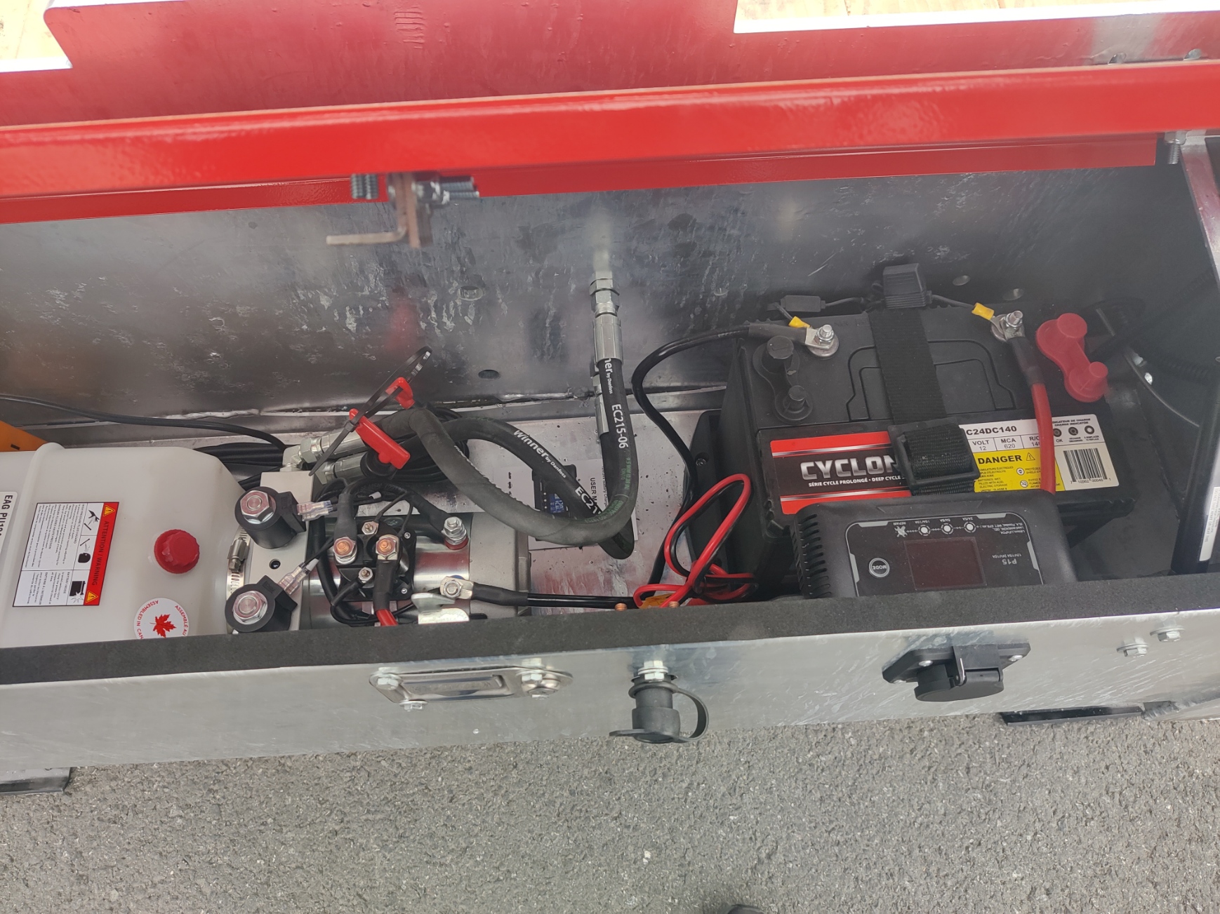 2026 N&N BUFFALO PREMIUM 35’+5′ GOOSENECK DECKOVER TRAILER HUTCH TYPE SUSPENSION– 3x 16,000 lbs AXLES ELEC/ OVER HYDRAULICS, DUAL-WHEEL, WITH HYDRAULICS JACKS – GALVANIZED