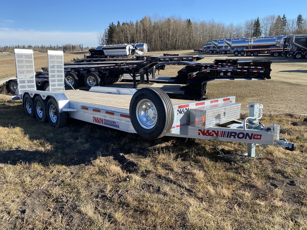 2026 N&N 7×24 Lowbed Equipment Trailer C8-IronHD – 3x7000lb Axles, Flatbed Galvanized – Spare Tire in Option