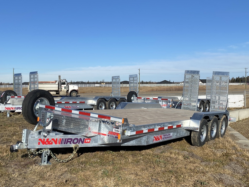 2026 N&N 7×24 Lowbed Equipment Trailer C8-IronHD – 3x7000lb Axles, Flatbed Galvanized – Spare Tire in Option