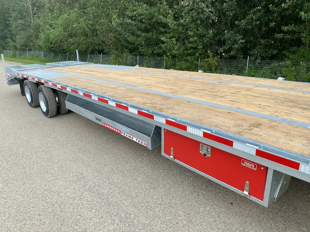 2026 BUFFALO PREMIUM 27’+5′ GOOSENECK DECKOVER TRAILER HUTCH TYPE SUSPENSION– 2x 16,000 lbs AXLES ELEC/ OVER HYDRAULICS, DUAL-WHEEL, WITH HYDRAULICS JACKS & HYDRAULIC FLIP OVER RAMPS – GALVANIZED