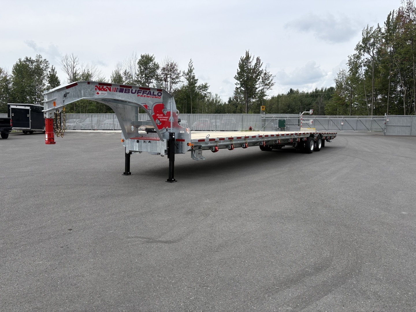 2027 BUFFALO PREMIUM 44’′STRAIGHT GOOSENECK DECKOVER TRAILER HUTCH TYPE SUSPENSION– 2x 16,000 lbs AXLES ELEC/ OVER HYDRAULICS, DUAL-WHEEL, WITH HYDRAULICS JACKS – GALVANIZED – EDMONTON