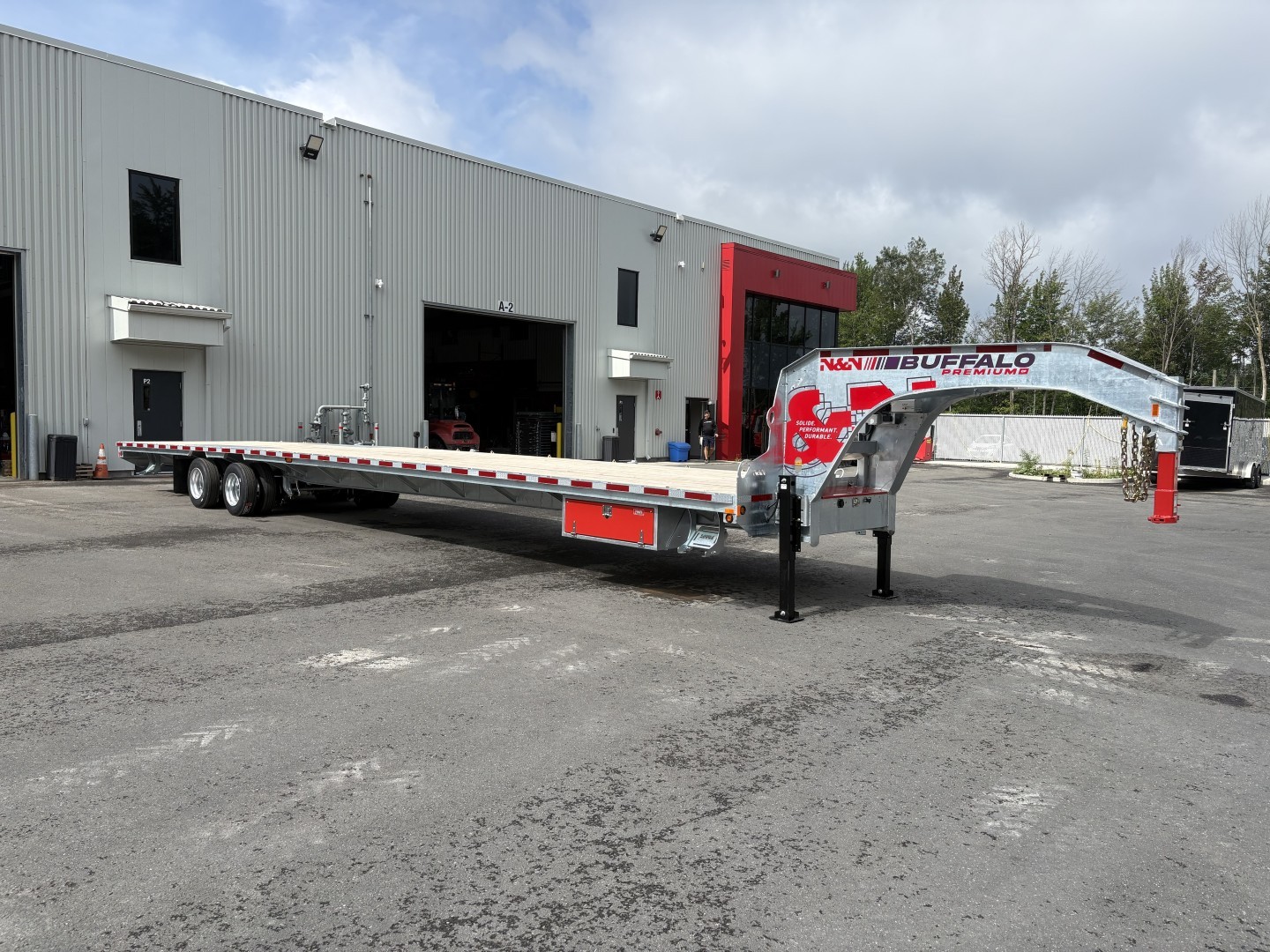 2027 BUFFALO PREMIUM 44’′STRAIGHT GOOSENECK DECKOVER TRAILER HUTCH TYPE SUSPENSION– 2x 16,000 lbs AXLES ELEC/ OVER HYDRAULICS, DUAL-WHEEL, WITH HYDRAULICS JACKS – GALVANIZED – EDMONTON