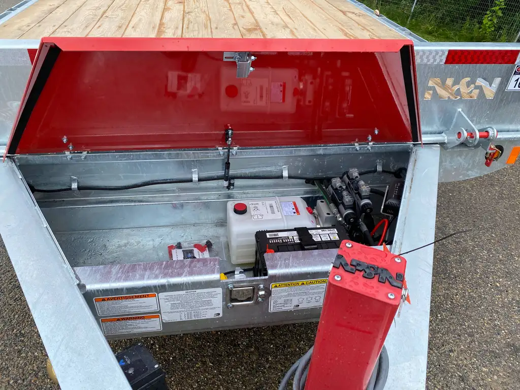 2027 N&N 102″ x 24 PACK H8 TILT DECKOVER TILT BUMPER PULL W/ 2×8,000 LBS AXLES ELEC/OVER HYDRAULICS BRAKES, HYDRAULIC JACKS – GALVANIZED – EDMONTON
