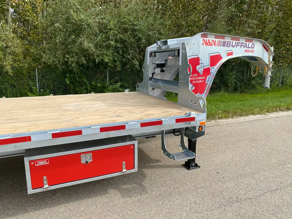 2027 N&N BUFFALO MAX 27’’+5′ GOOSENECK DECKOVER TRAILER – 2x 16,000 lbs AXLES ELEC/ OVER HYDRAULICS, DUAL-WHEEL, WITH HYDRAULICS JACKS – GALVANIZED – EDMONTON
