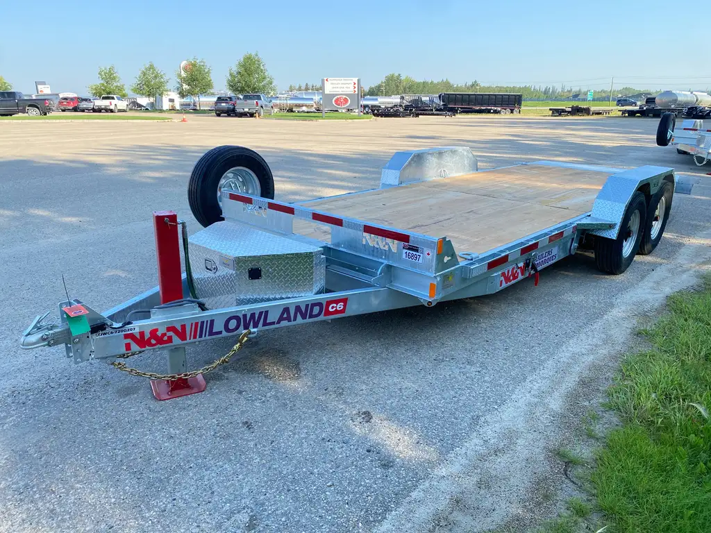 2027 N&N 7X20 LOWLAND C6 FULL HYDRAULIC TILT TRAILER – 4IN DROP 2X7000LBS AXLE – HYDRAULIC FRONT JACK – EQUIPMENT TRAILER, FLATBED – GALVANIZED – LETHBRIDGE