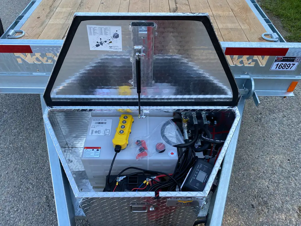 2027 N&N 7X20 LOWLAND C6 FULL HYDRAULIC TILT TRAILER – 4IN DROP 2X7000LBS AXLE – HYDRAULIC FRONT JACK – EQUIPMENT TRAILER, FLATBED – GALVANIZED – LETHBRIDGE
