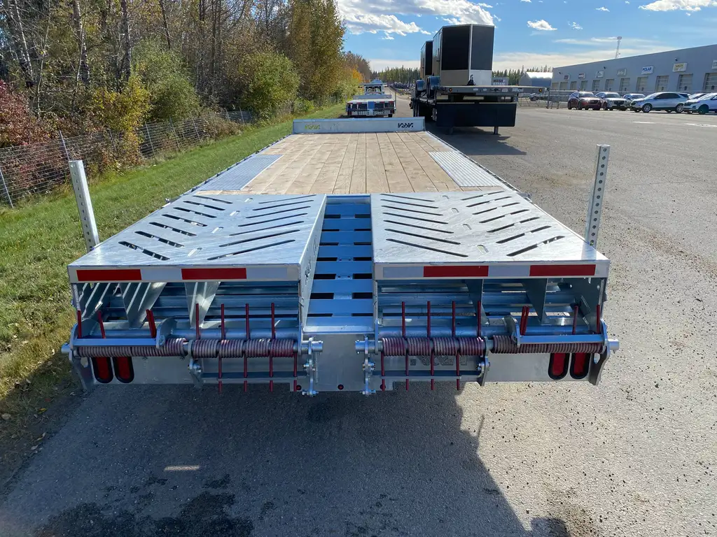 2027 N&N RHINO JUNIOR 22′ + 5′ DECKOVER 3X7 000LBS AXLES SINGLE WHEEL, 5FT BEAVER TALE W/ FLIP OVER RAMP – GALVANIZED – EDMONTON